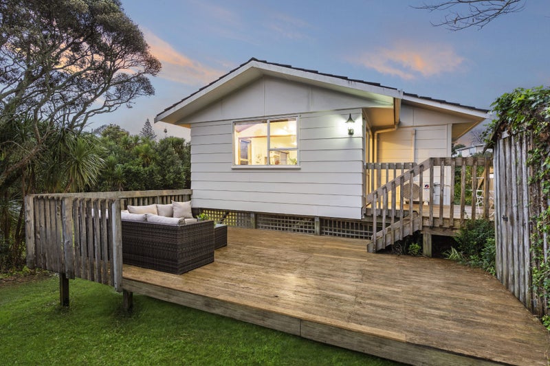 48 Kaikoura Street, Henderson, Auckland - Carousel 1