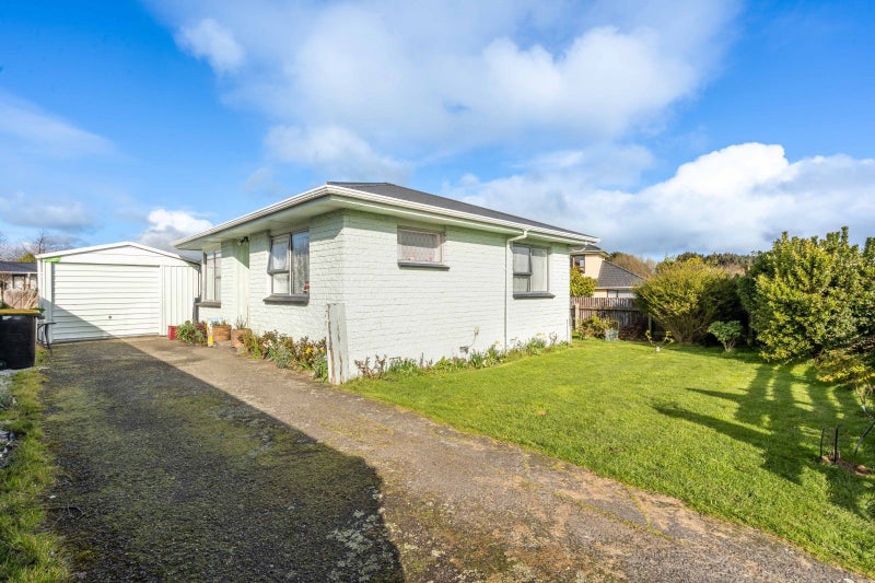 32 York Street, Strathern, Invercargill - Carousel 2