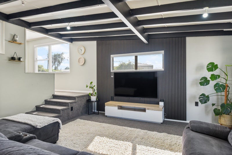 53 Lisa Crescent, Mangakakahi, Rotorua - Carousel 2