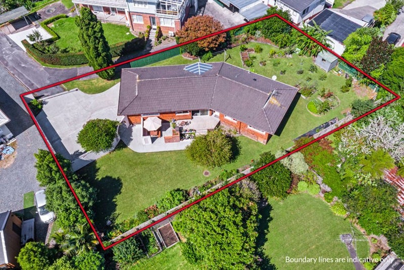 17 Scanlen Terrace, Kelston, Auckland - Carousel 2