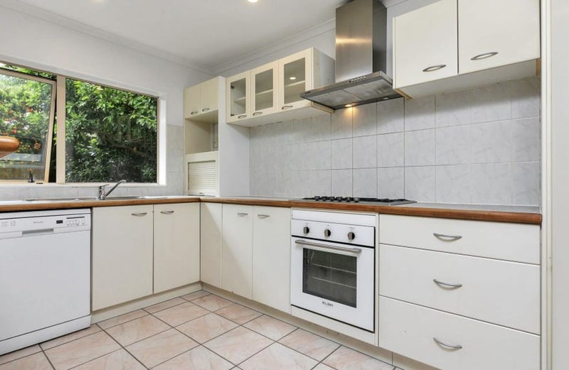 12 Queensway, Three Kings, Auckland - Carousel 2