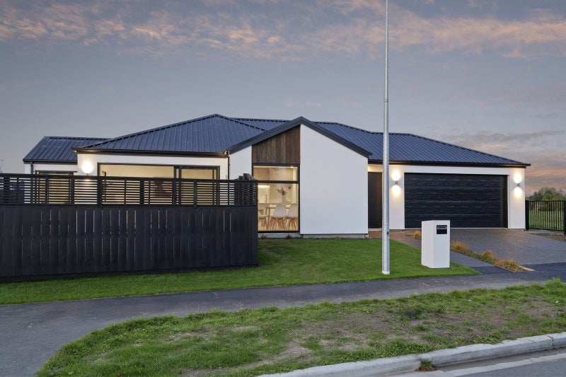 2 Arapawa Street, Belfast, Christchurch - Carousel 1