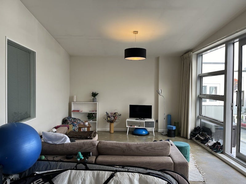 1/25 Home Street, Mount Victoria, Wellington - Carousel 1