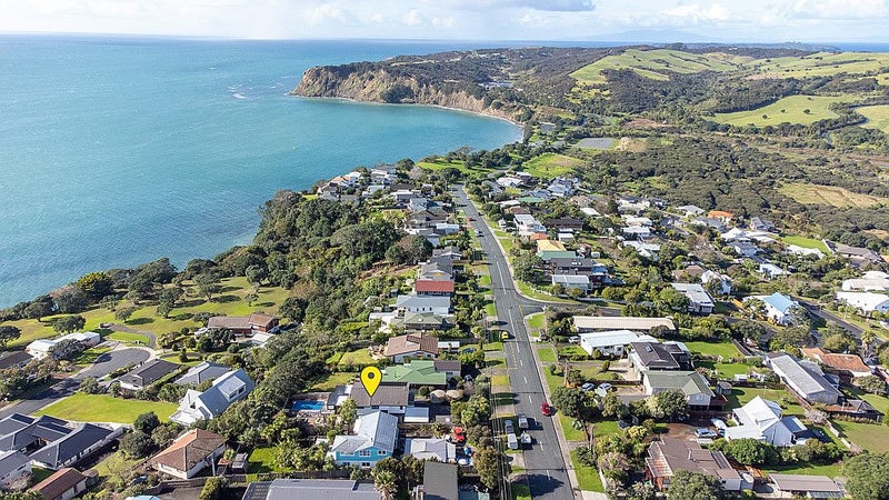1418 Whangaparaoa Road, Army Bay, Whangaparaoa - Carousel 46