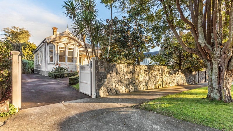 9 Ngaroma Road, Epsom, Auckland - Carousel 1