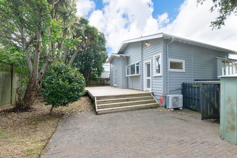 8B Quest Terrace, Mount Roskill, Auckland - Carousel 1