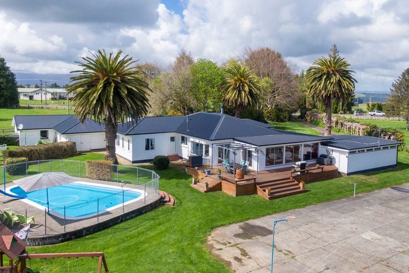 2523 Kimbolton Road, Kiwitea, Feilding - Carousel 2