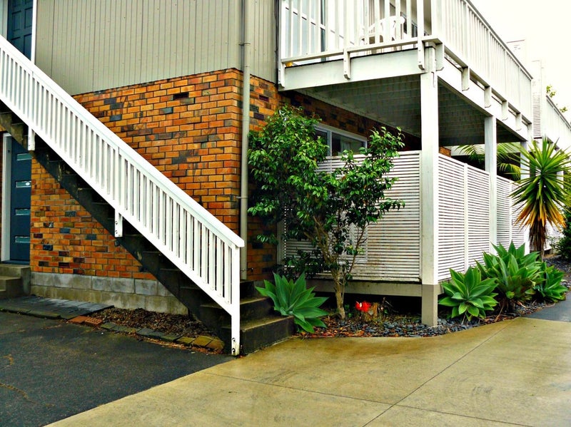 14B Hawkins Street, Meadowbank, Auckland - Carousel 1