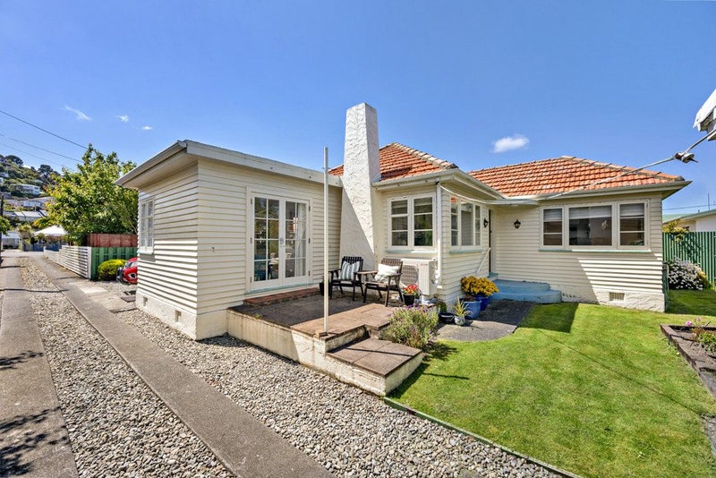 11 Argentine Avenue, Miramar, Wellington - Carousel 2