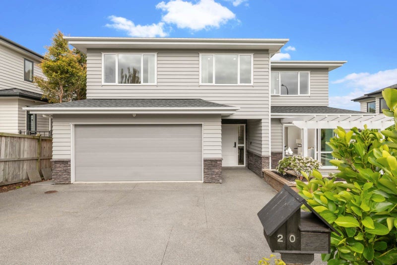 20 Newport Place, Forrest Hill, Auckland - Carousel 1