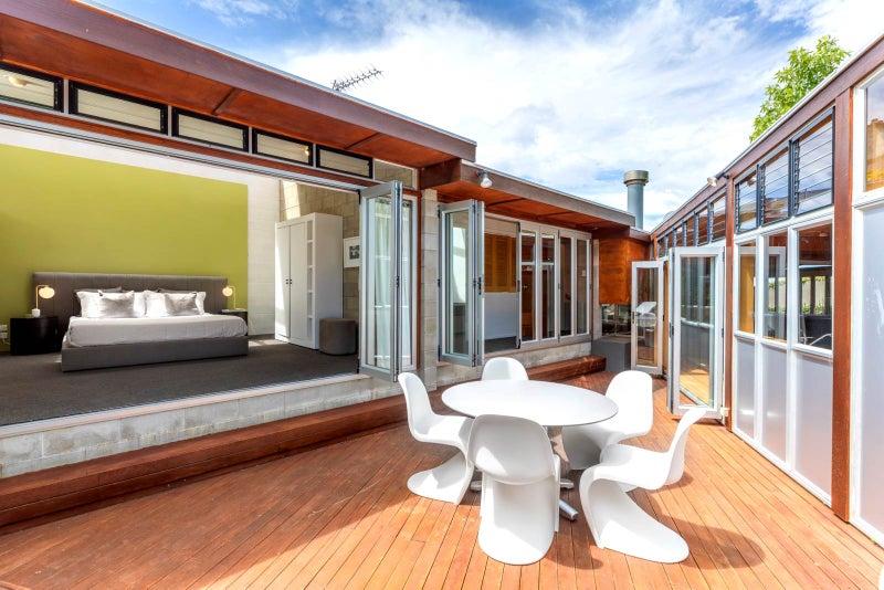 25A Ladies Mile, Remuera, Auckland - Carousel 1