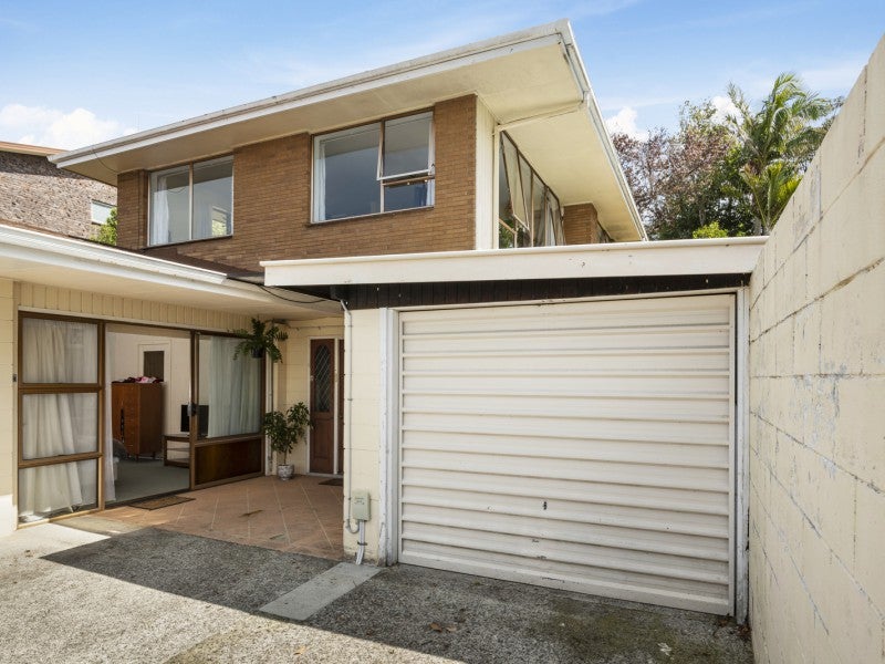 16B Highfield Crescent, Brookfield, Tauranga - Carousel 1