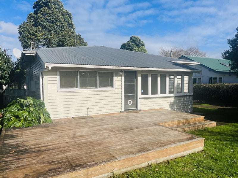36 Kings Road, Mount Roskill, Auckland - Carousel 1