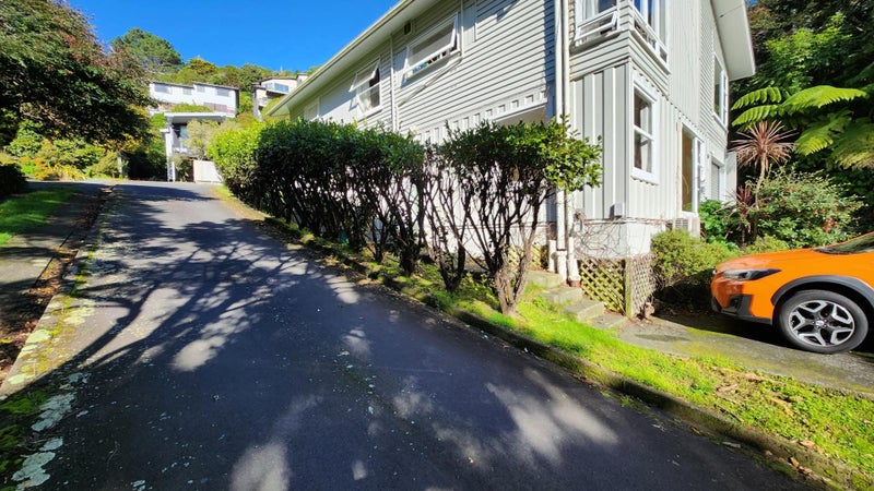 22 Rochester Street, Wilton, Wellington - Carousel 13