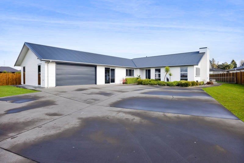 20 Mercade Close, Stratford, Stratford - Carousel 2