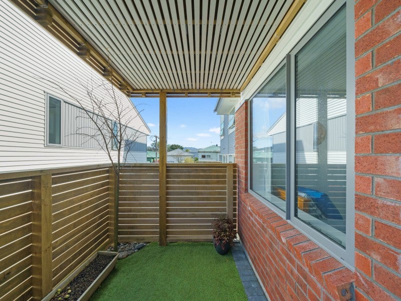 4/24 Princess Terrace, Newtown, Wellington - Carousel 19