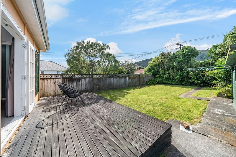 18 Atiawa Crescent, Waiwhetu, Lower Hutt - Carousel 21