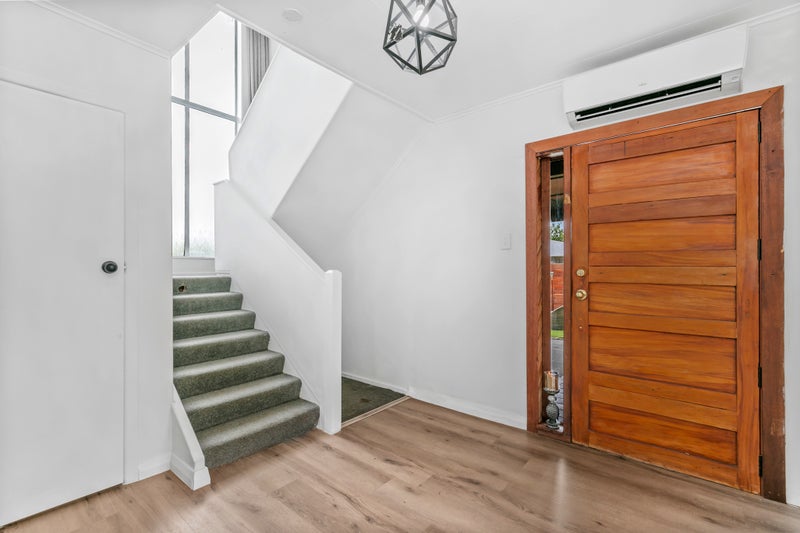 12C Lane Street, Wallaceville, Upper Hutt - Carousel 14