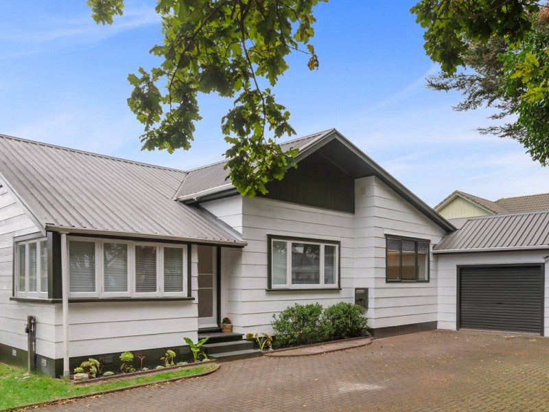 9 Eason Street, Victoria, Rotorua - Carousel 1