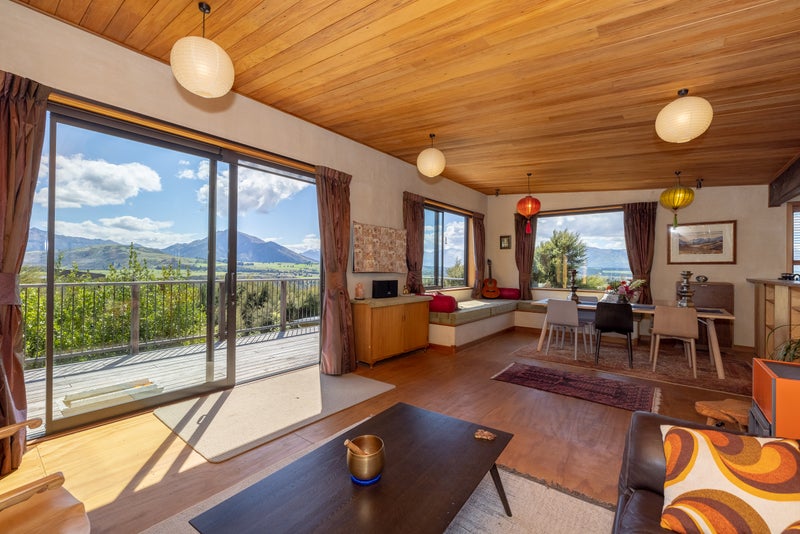 68 Kanuka Rise, Albert Town, Wanaka - Carousel 1