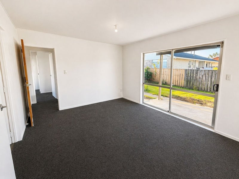 13B Hudson Road, Flaxmere, Hastings - Carousel 1
