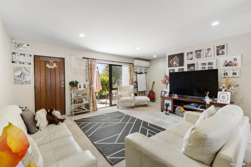 18 Spalding Rise, Golflands, Auckland - Carousel 1