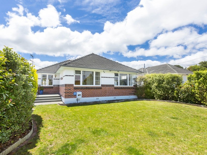 7 Raukawa Grove, Trentham, Upper Hutt - Carousel 2