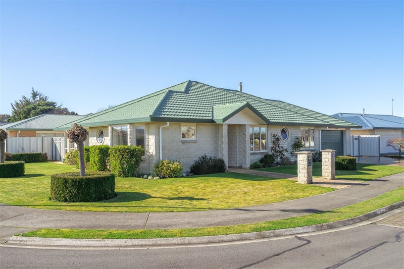 7 Norris Way, Masterton - Carousel 1
