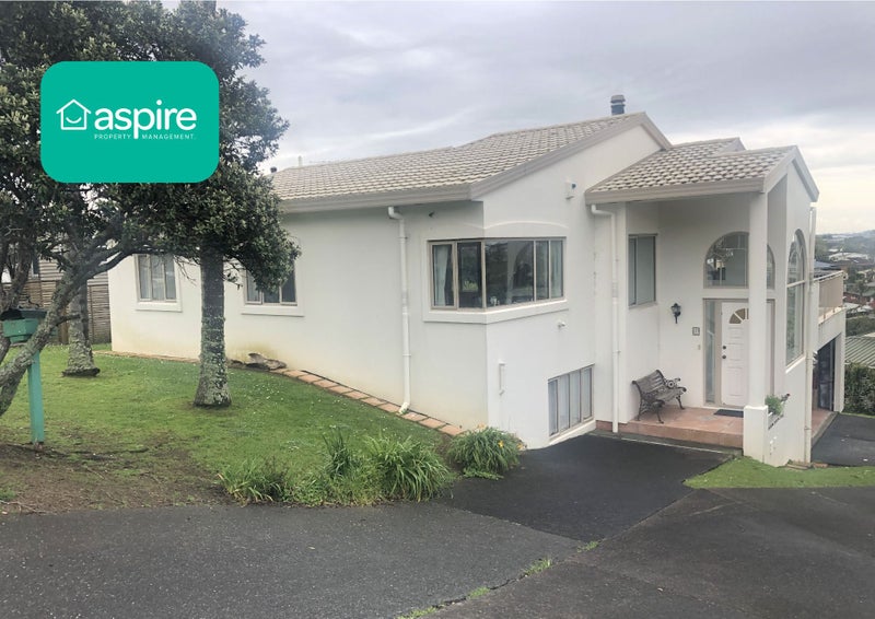1/7 Mizpah Road, Waiake, Auckland - Carousel 1
