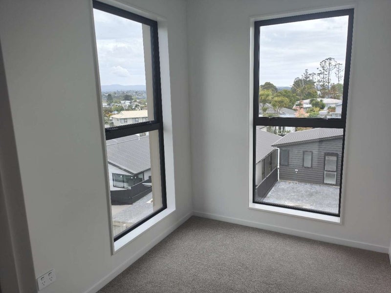 8/107 Hobsonville Road, West Harbour, Auckland - Carousel 20