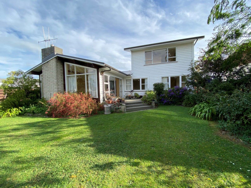 17 Rennie Avenue, Milson, Palmerston North - Carousel 15