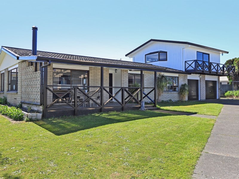 13 Spriggs Crescent, Greenmeadows, Napier - Carousel 1