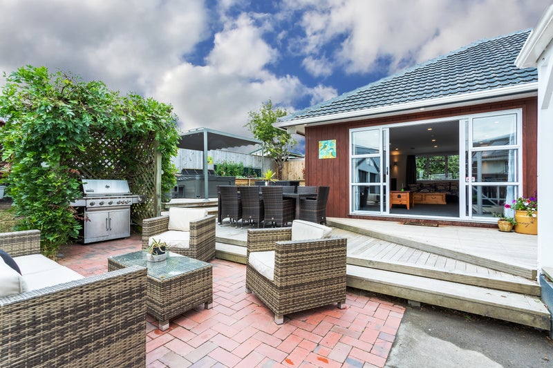 45 Totara Park Road, Clouston Park, Upper Hutt - Carousel 1