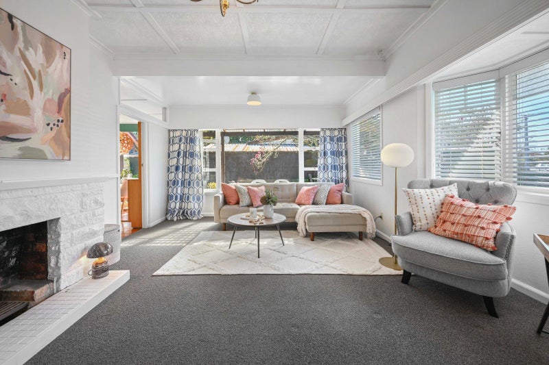 11 Masons Avenue, Hamilton East, Hamilton - Carousel 2