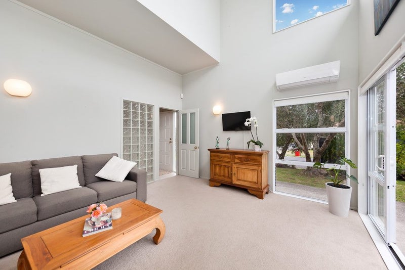 21 Donald Street, Stanmore Bay, Whangaparaoa - Carousel 2