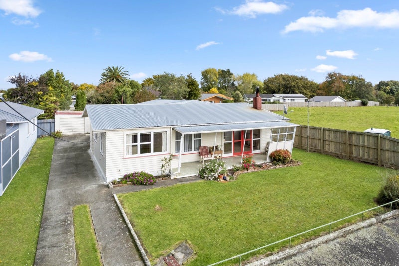 21 Hamilton Street, Pahiatua - Carousel 1