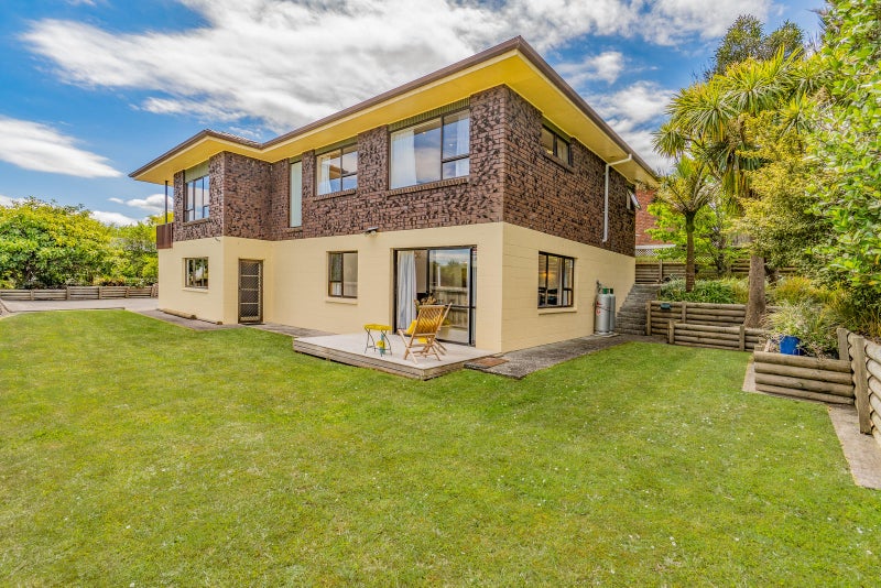 10A Millbrook Road, Henderson, Auckland - Carousel 2