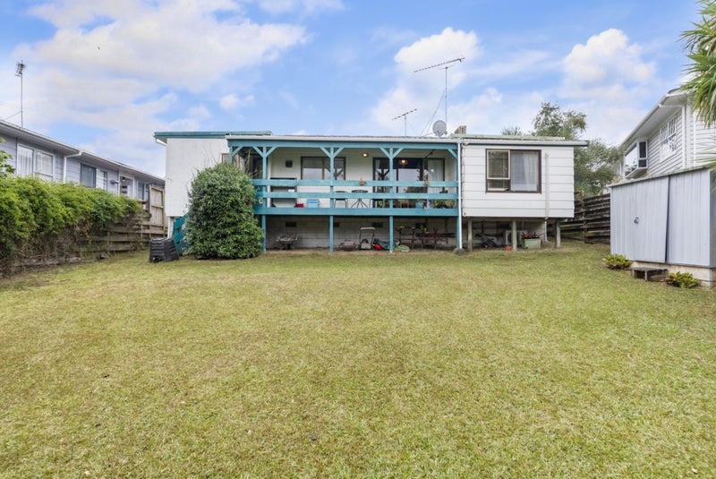 4 Tisdall Crescent, Saint Johns, Auckland - Carousel 1