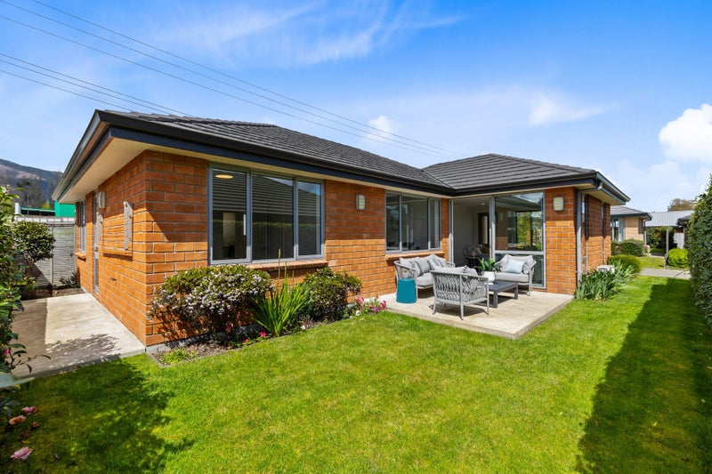 2 Acorn Way, Stoke, Nelson - Carousel 1