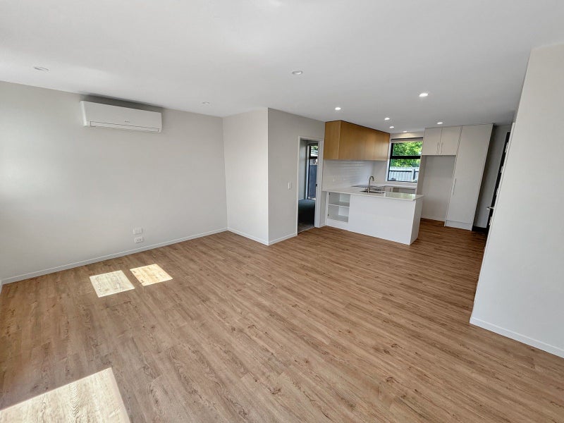 6/9 Whittington Avenue, Woolston, Christchurch - Carousel 2