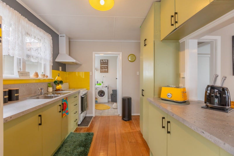 6 Churchill Street, Waipukurau, Waipukurau - Carousel 2