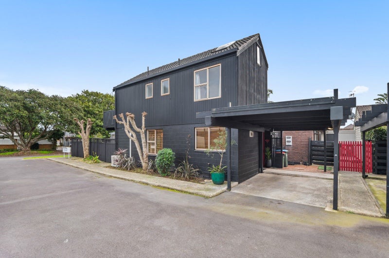 9 Pohutukawa Place, Ellerslie, Auckland - Carousel 2