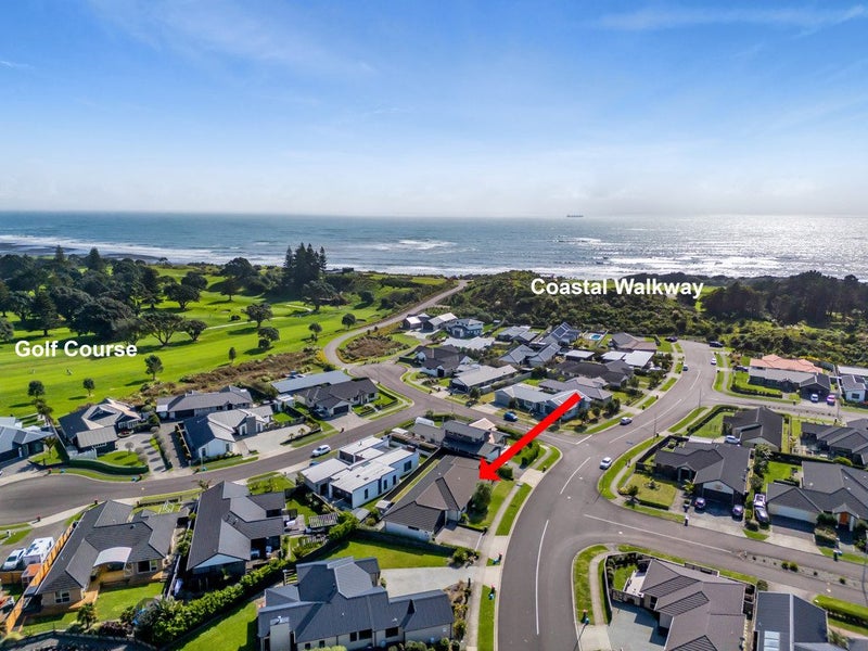 65 Links Drive, Waiwhakaiho, New Plymouth - Carousel 1