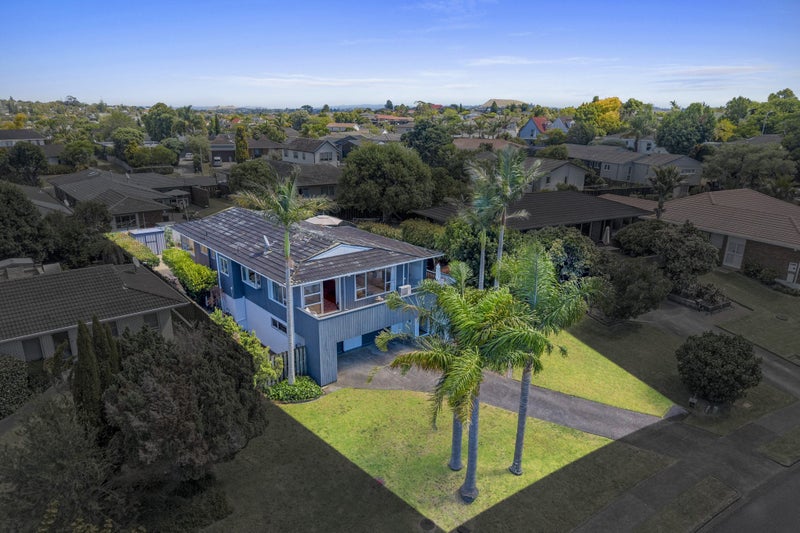 22 Himalaya Drive, Half Moon Bay, Auckland - Carousel 2