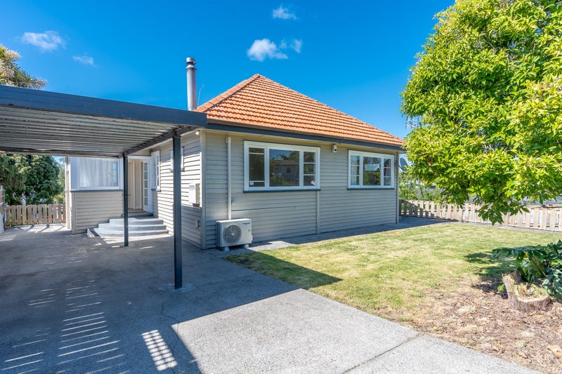 14 Naylor Street, Hamilton East, Hamilton - Carousel 1