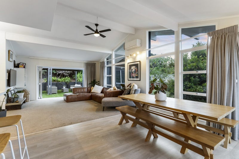 201B Godley Road, Titirangi, Auckland - Carousel 2