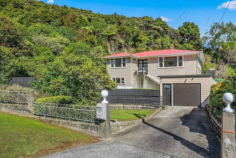 224 Rata Street, Naenae, Lower Hutt - Carousel 1