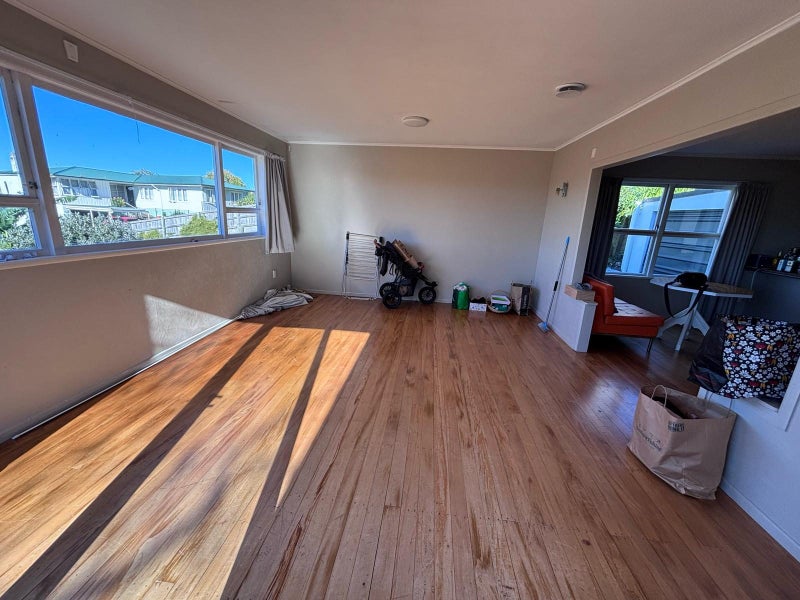 72 Mahoe Street, Melville, Hamilton - Carousel 2
