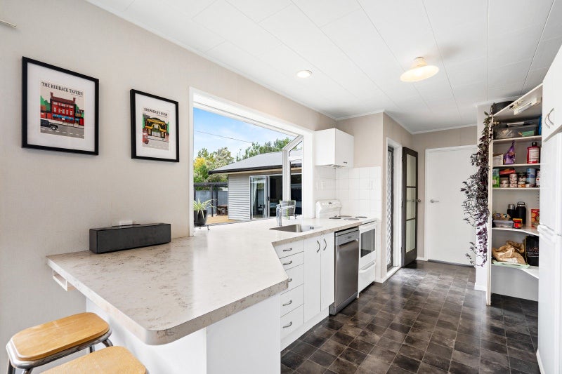 48 Robinson Crescent, Tamatea, Napier - Carousel 2