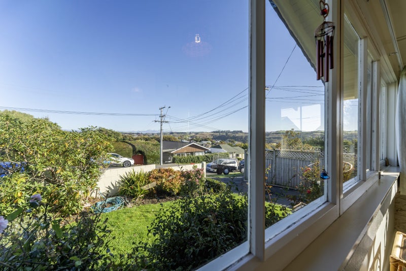 19 Till Street, South Hill, Oamaru - Carousel 18